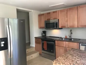 cozy private small one bedroom apt - Image 4
