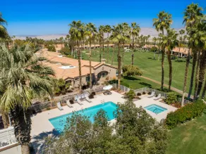 Spacieux et beau condo avec accès à la piscine partagée, bain à remous, golf et tennis - Image 5