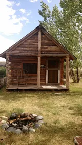 Beautiful rustic log cabin - Image 2