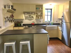 Quality, Comfort, Charm in Williamstown Center - Image 3