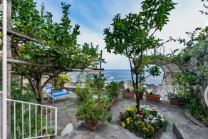 Casa Claudius Positano - sea view, peaceful outdoor private garden - Image 2