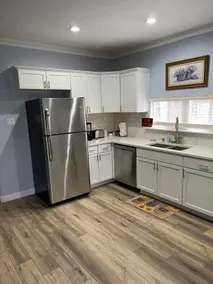 Quiet 4 bed, 2 bath, 10 mins to Lake Michigan - Image 5