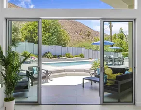 A+ Location. Quiet, Chic & Private. Near Downtown - Image 2
