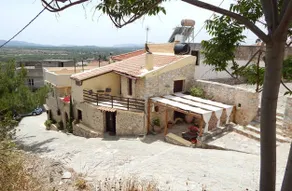 Traditional stone house camari - Image 4