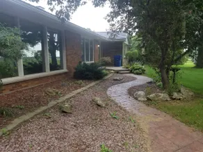 Ridgetowns Country Getaway - Image 2