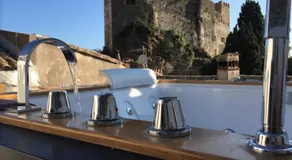 CHARMING ROOFTOP AND SEA VIEW - Image 2