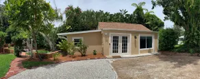 Courtyard Bungalow - Image 3