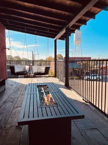 The Riff House, 2 bedroom guest suite with balcony - Image 3