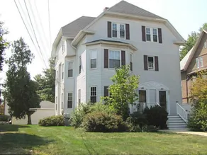 Spacious Condo In Cranston/Providence Line - 2 Bed - Image 3