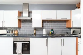 Charming retreat in historic heart | Parking - Image 2