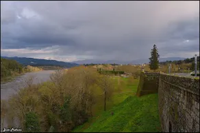 In the center of the fortified walls of Monçao - Image 4