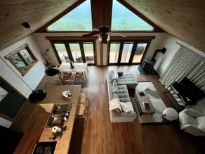 Modern Mountaintop Cabin with a gorgeous view - Image 5