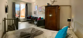 Village house completely renovated with 4 apartments, with courtyard in Arico Viejo. - Image 4