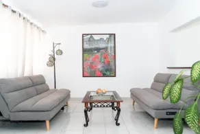 Spacious Executive Apartment in a residential area - Image 3