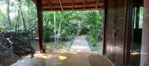 Spacious Wooden Cottage 50 meter from sea - Image 3