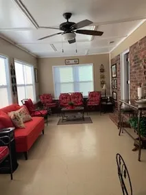 Dean's Cozy Country Cottage - Image 5