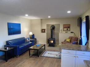 The Inn on Stephens Bay - Sea Garden Suite - Image 3