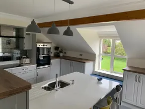Luxurious Apartment in the Reeks District - Image 3
