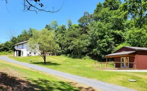 Long Acre Farm Stay! Find seclusion on the back 40 - Image 4