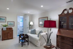 Lg 1bdr apt, walk/bus to NIH, metro, Walter Reed - Image 5