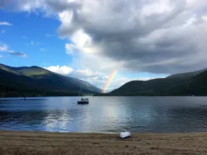 7th Heaven Lakeside Cottage & private sandy beach - Image 2