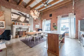2 level designer loft in Gastown heritage building - Image 2