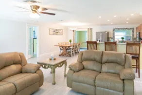 Blue Haven Retreat Spacious 3BR, 2BA Escape - Image 5