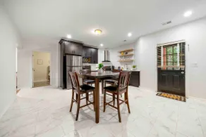 Family Friendly 3 Bedroom Basement Apartment - Image 3