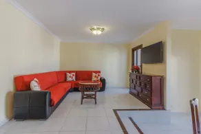 4 BR VILLA PLAYA DEL DUQUE, WIFI - Image 3