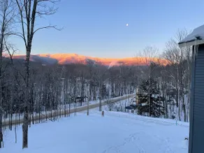 Stunning Mtn. View Studio - Image 4
