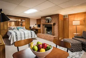 Private, peaceful, green hideaway 6 min to WFU - Image 2