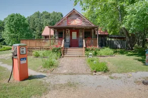 Country Cottage - Image 2