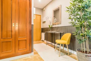 Great Location! CALLAO SQUARE - Image 2