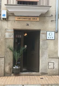 the keys to the ark, charming house in Trujillo - Image 2