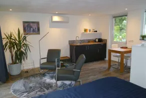 Studio with lots of privacy and private garden - Image 2