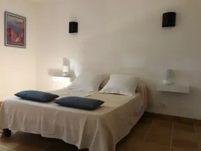 2-bedroom villa - Image 4
