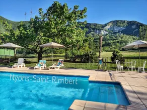 Villa med pool, tennis, minigolf i smuk park i Nyons, Provence - Image 2