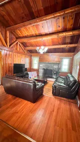Home Sweet Cabin - Image 4