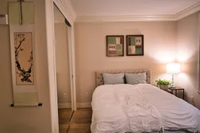 Cozy Room with ”Private” Entrance, quiet neighbhd - Image 3