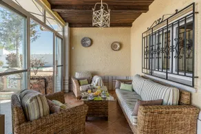 Waou Deluxe Cottage Titulcia - Image 4