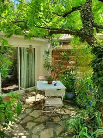 Grand studio dans jardin avec piscine - Image 5