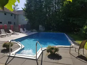 Spacious Colonial Near Lake George Heated Pool - Image 3
