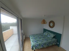 Hus i grønne omgivelser med fantastisk udsigt over søen og 80 m fra dens strande! - Image 5