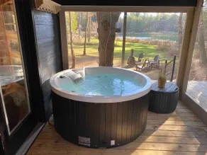 Pondside Cabin · Private Hot Tub & Fireplace - Image 2