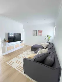 Apartment In Freshwater - Image 3