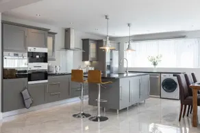 Chestnut House, Beautiful, spacious & comfortable - Image 3