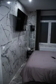 Apartment with pool, jacuzzi and sauna - Image 5