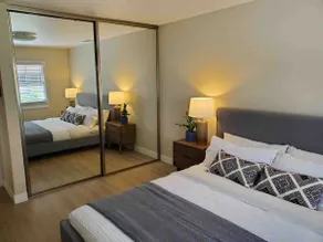 Jackson's Bright One-Bedroom near Sony Studios - Image 4