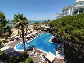 Mia's Sea View Apartment - Image 2