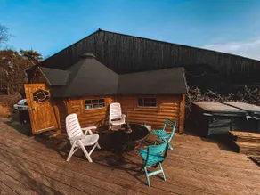 The Zandhoef, Luxury Finnish Kota with private Jacuzzi - Image 4
